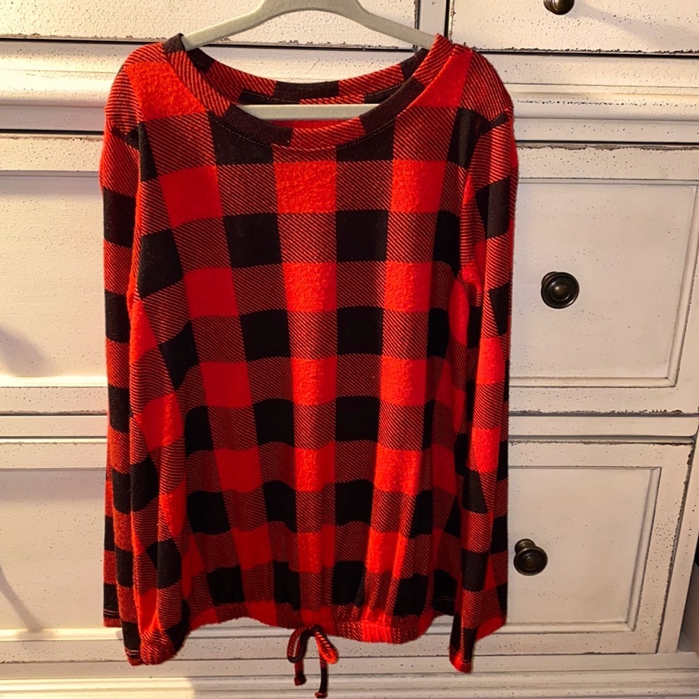 Cat & Jack red black Buffalo plaid longsleeve shirt size Small 6/6X girls​​